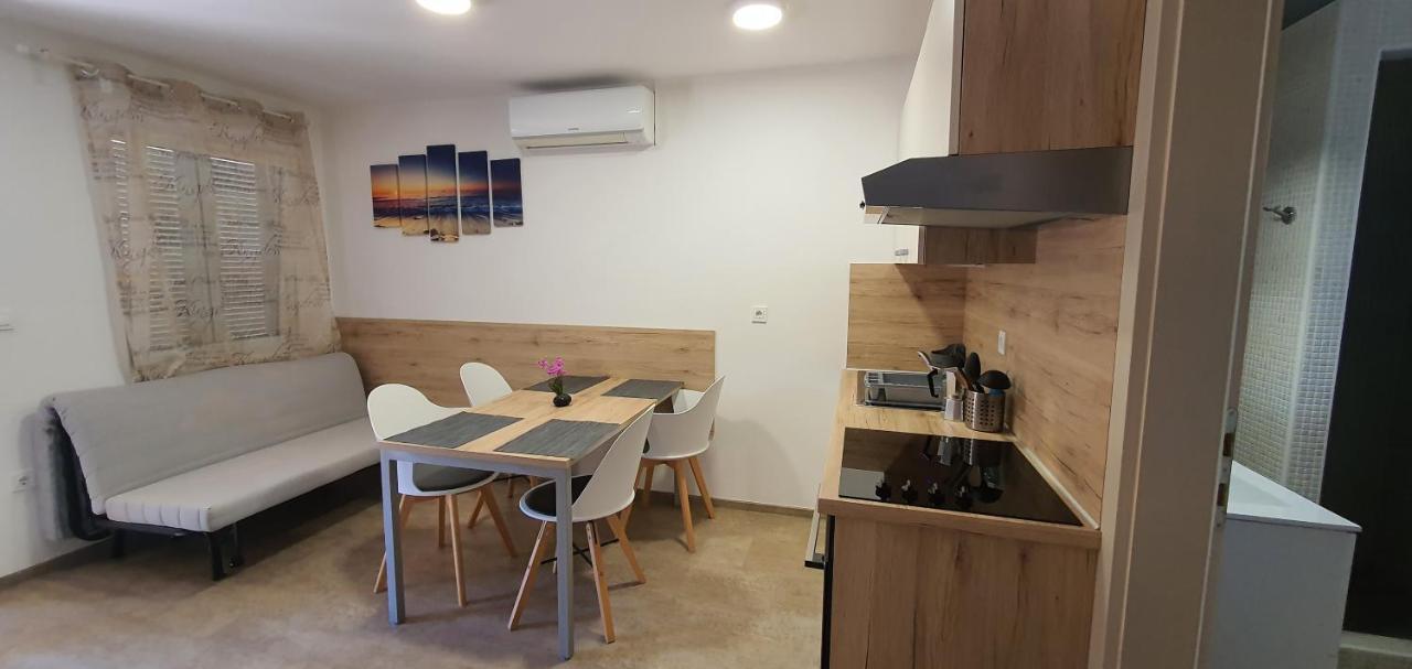 פרמנטורה Bungalow Comfort 100 M From The Beach מראה חיצוני תמונה