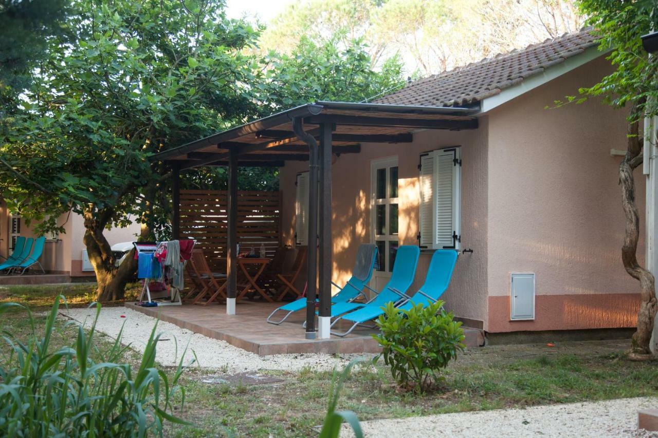 פרמנטורה Bungalow Comfort 100 M From The Beach מראה חיצוני תמונה