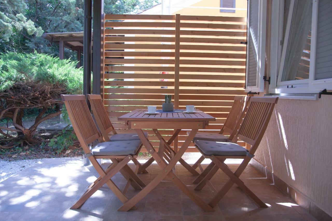פרמנטורה Bungalow Comfort 100 M From The Beach מראה חיצוני תמונה