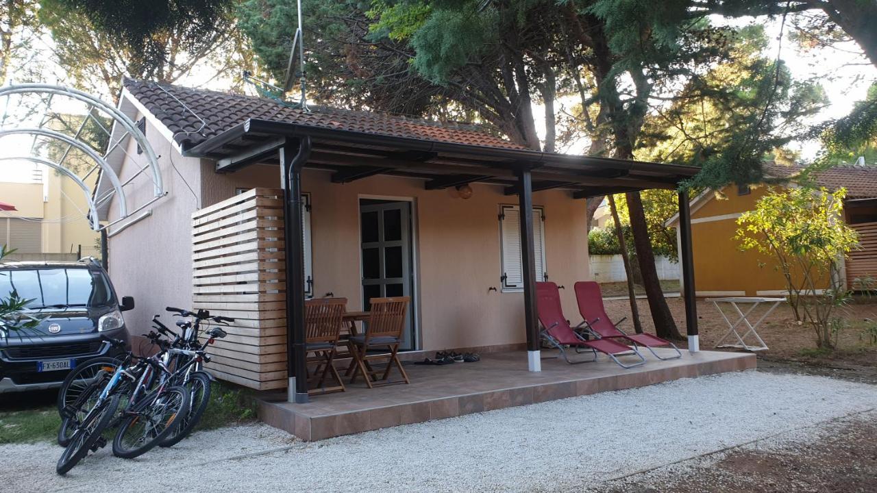 פרמנטורה Bungalow Comfort 100 M From The Beach מראה חיצוני תמונה