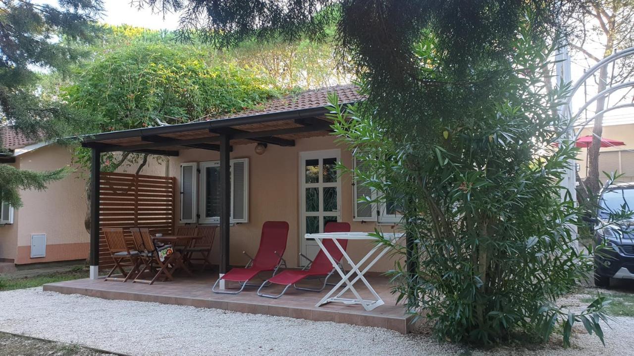 פרמנטורה Bungalow Comfort 100 M From The Beach מראה חיצוני תמונה